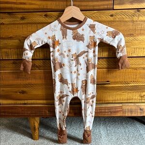 Little Sleepies Beary Sleepy Crescent Zippy